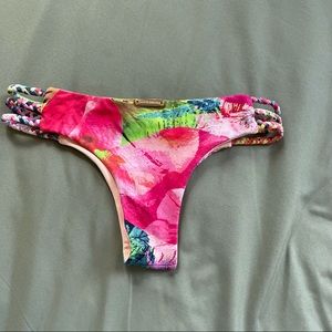 Cheeky Floral San Lorenzo bikini bottoms!!